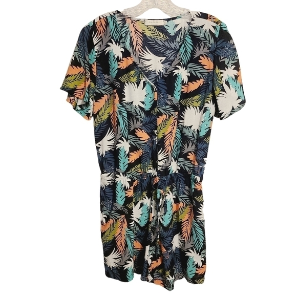 Mododoc | Women's Floral Print Short Sleeve Shorts Romper (Size Medium) - Picture 1 of 12